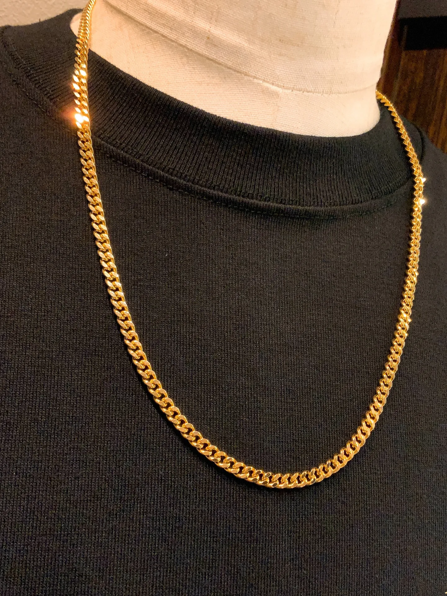 ✨縦に落ちる、美しい存在感✨