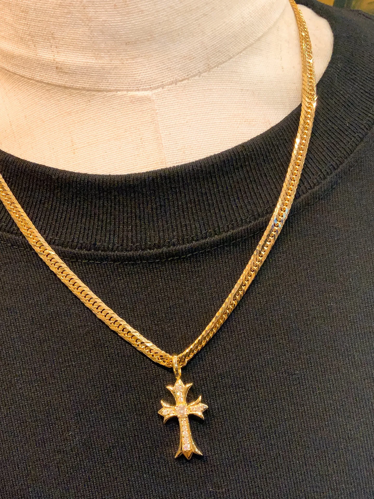 ✝️✨**同じデザイン、違う存在感。