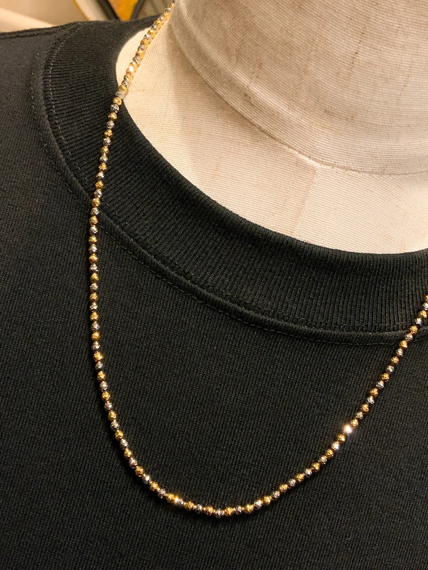 👑さりげなく、確実に輝く一本。