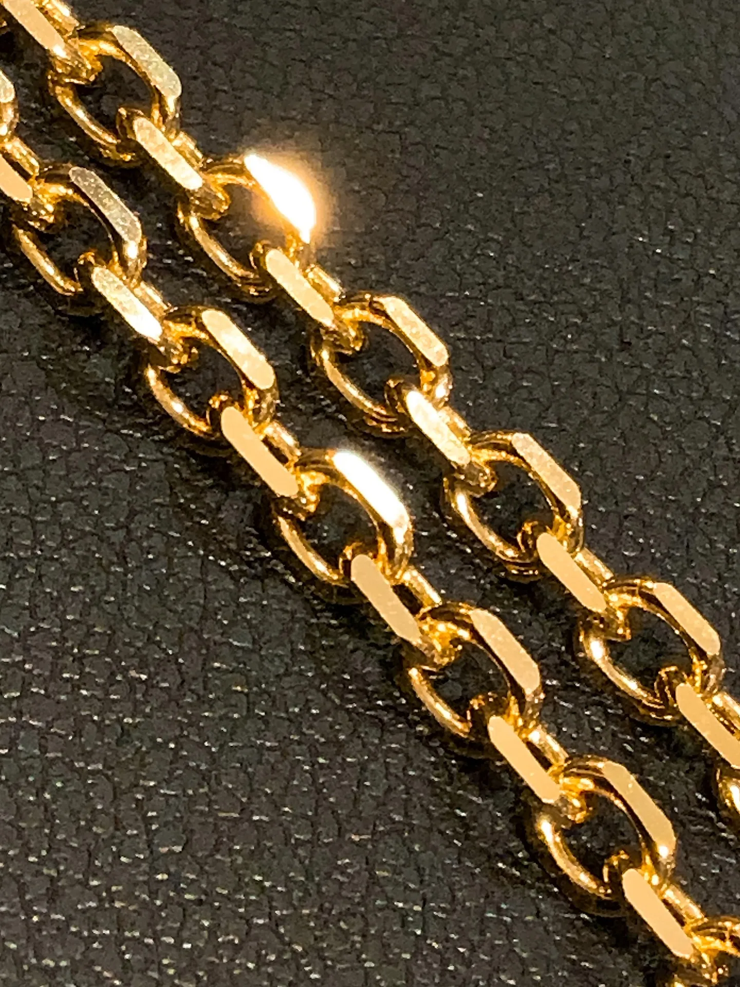 👑 王道のK18、重ねるほどに格が上がる。