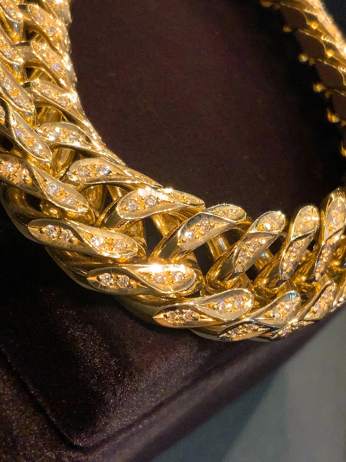 💎👑圧倒的な輝きを放つ、6面ダブル × ダイヤモンドセッティ...