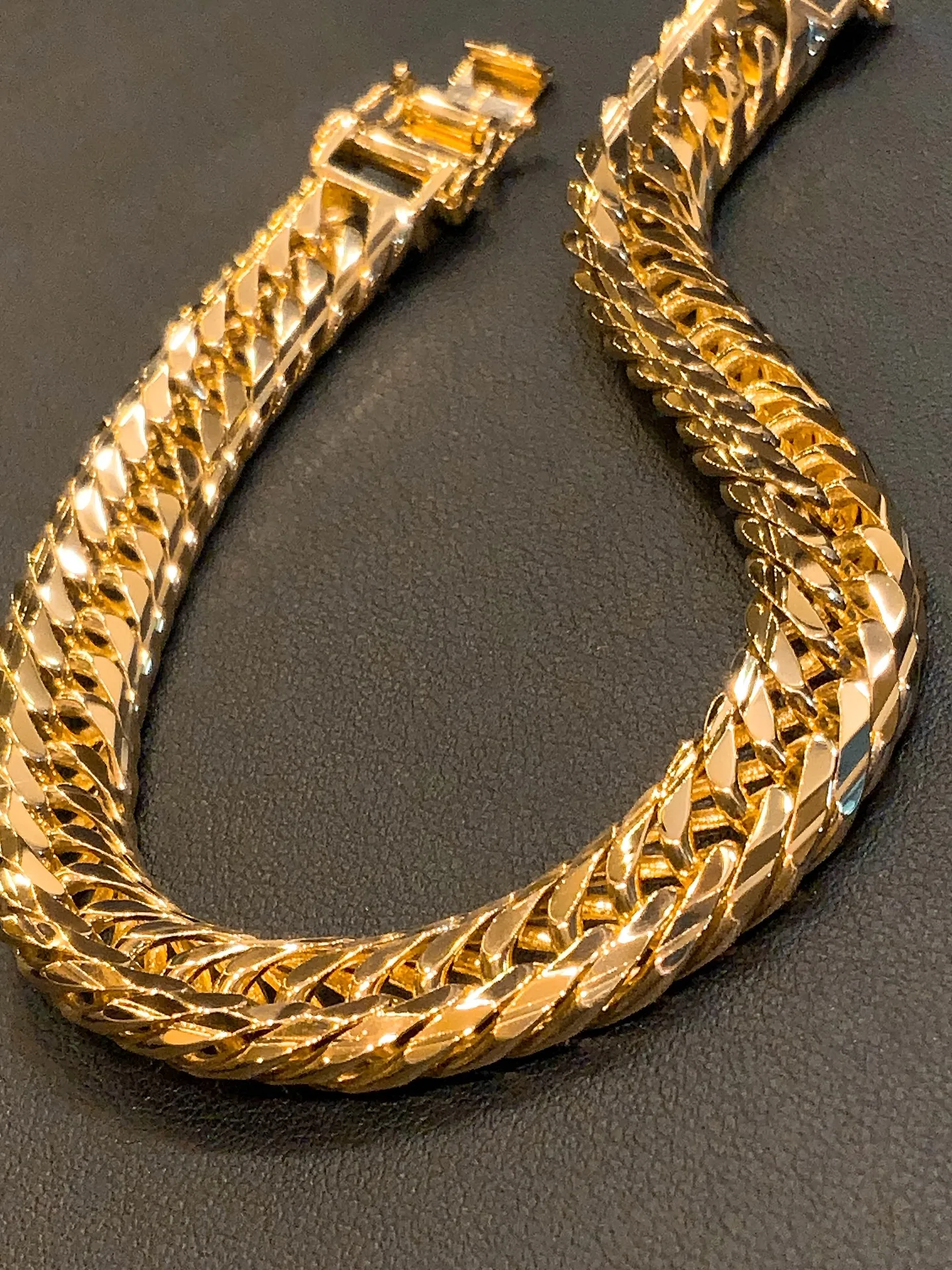 ✨重厚感×デザイン、選べるブレスレット✨